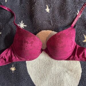 PINK Victoria's Secret Lace Push-Up Bra in Deep Pink